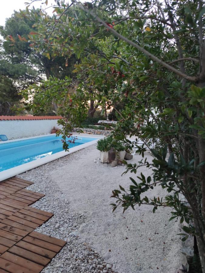 Vacation House Milka Milna  Exterior photo